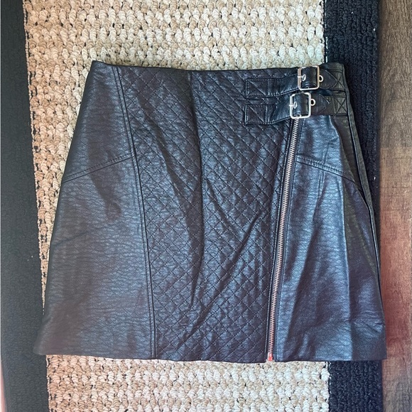 NWT Faux leather mini skirt